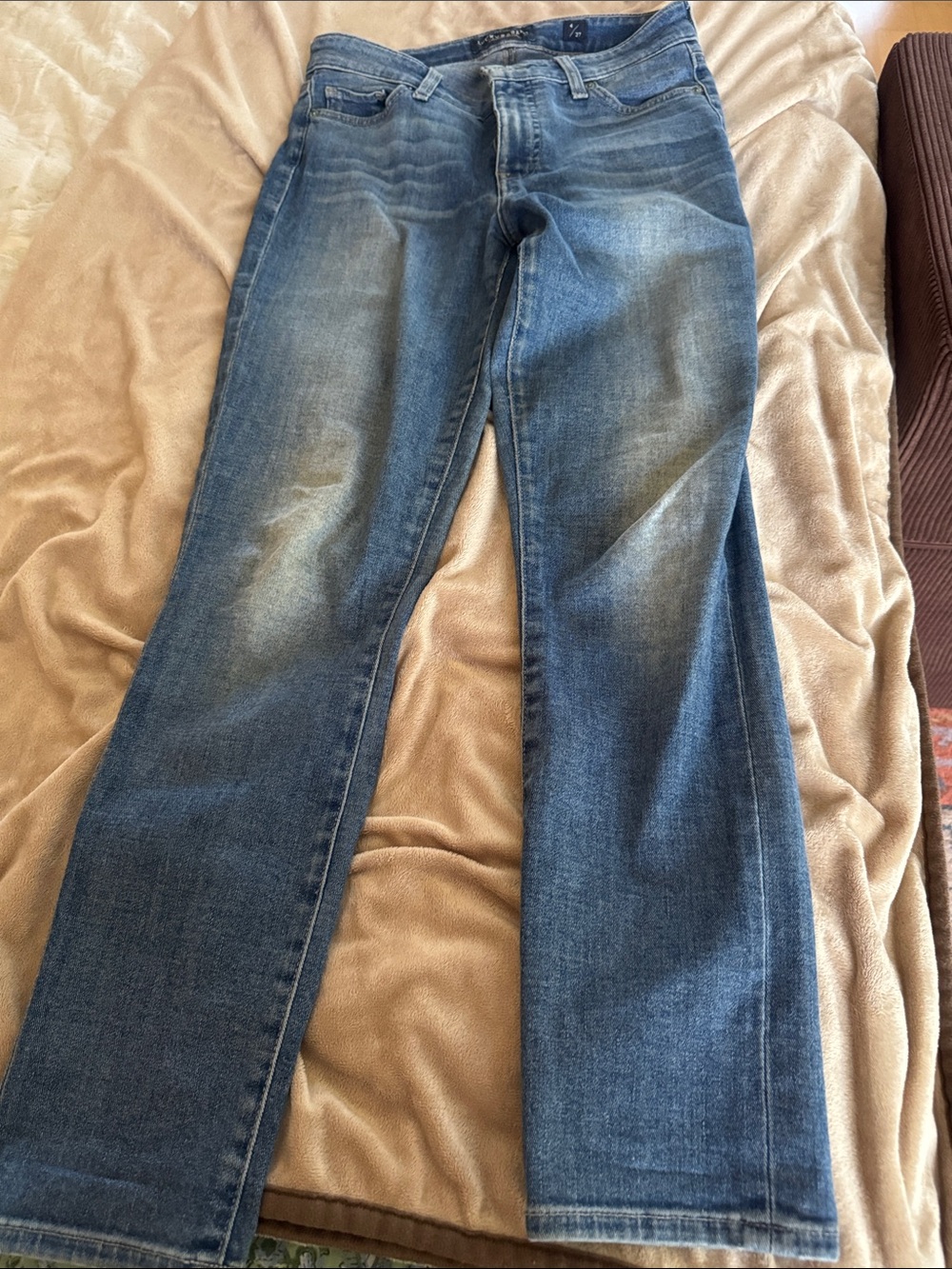Lucky Brand Young Girl’s (4x27 size) Light Blue Slim Jeans